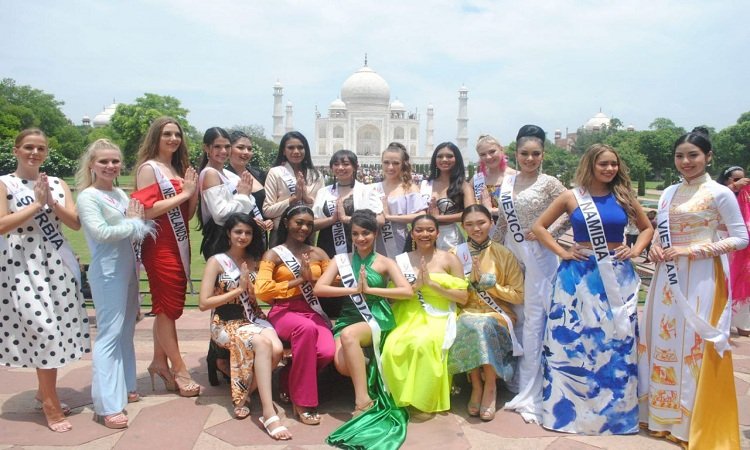 Miss Teen International: The catwalk of the beauties of 20 countries in the Taj Mahal