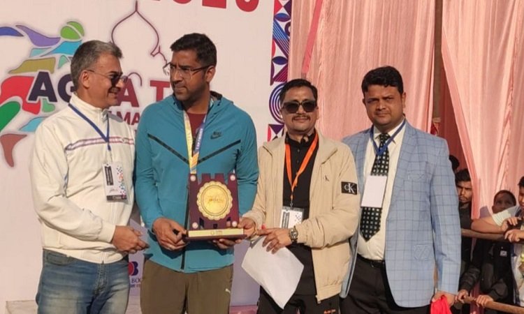 Taj Half Marathon 2025: एक घंटा 13 मिनट में पूरी की 21 किमी की हॉफ मैराथन (Completed 21 km half marathon in one hour and 13 minutes)