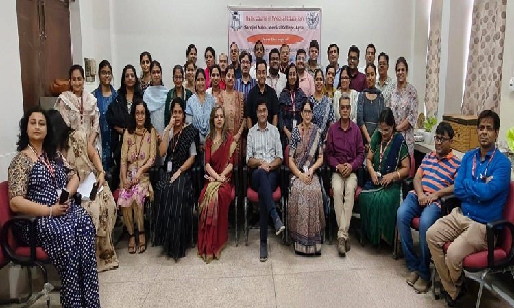 SNMC Agra; यह छठवां प्रशिक्षण कार्यक्रम था