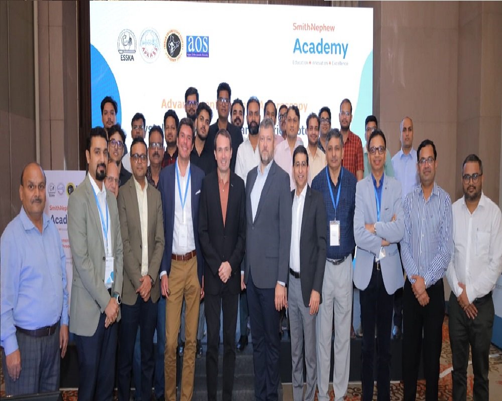 agra-health-news-honoring-dr-dinshaw-pardiwala